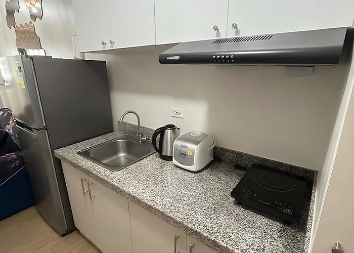Happy Hive - 1 Bedroom Unit Manila